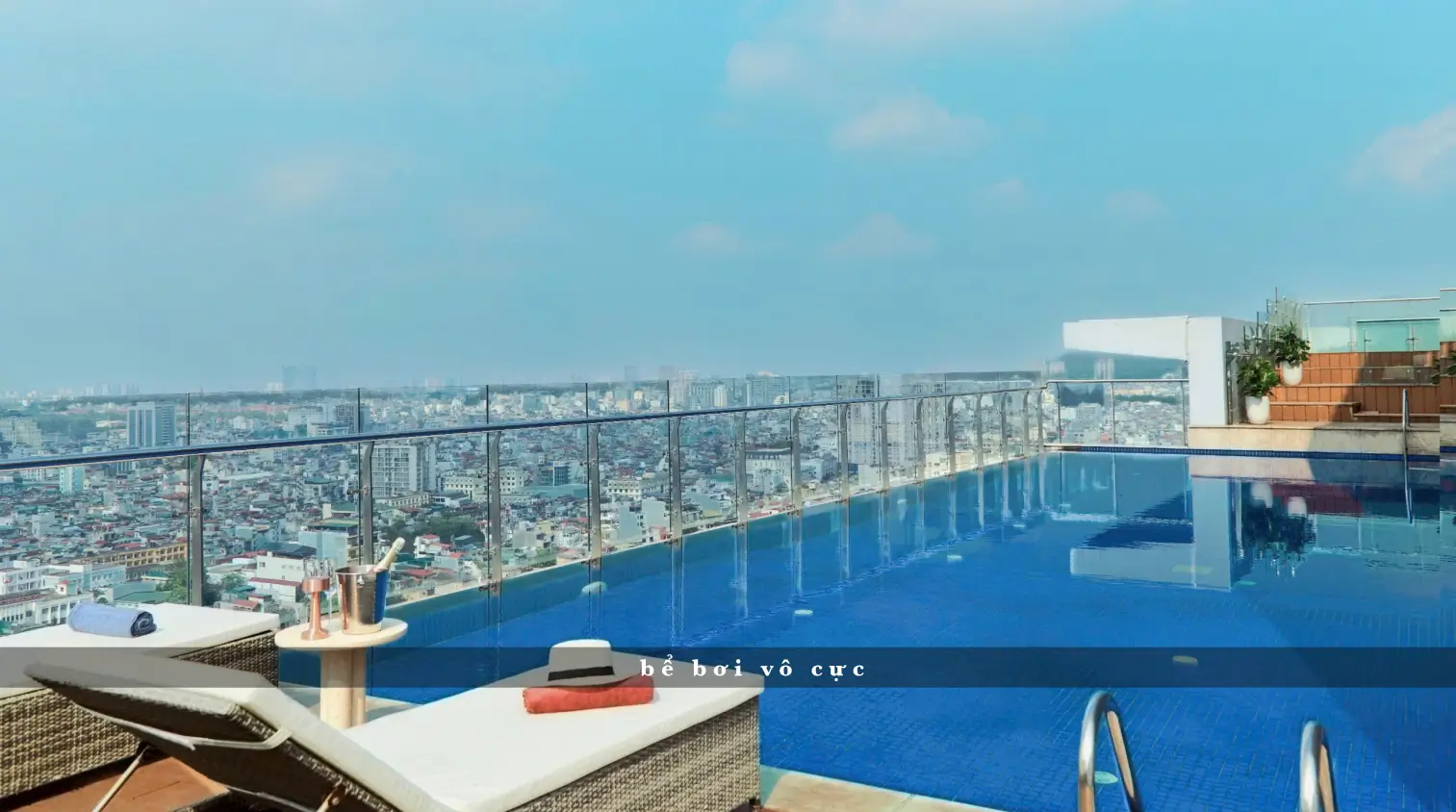 Bể bơi vô cực